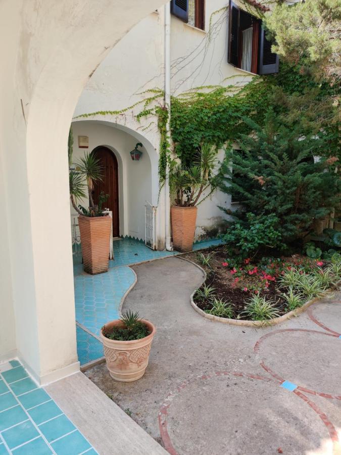 Casa La Scogliera Apartamento Praiano Exterior foto